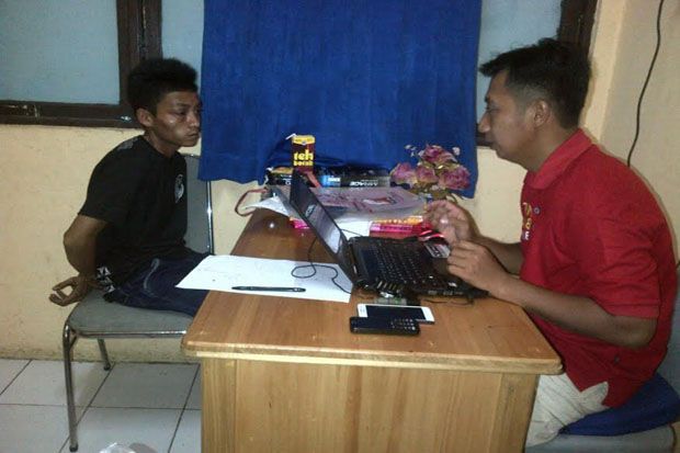 Curi Sound System Gereja,...