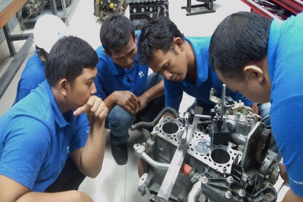 Tata Motors Bekali Mekanik...