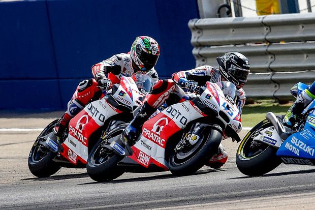 Pembalap Ducati Ribut...