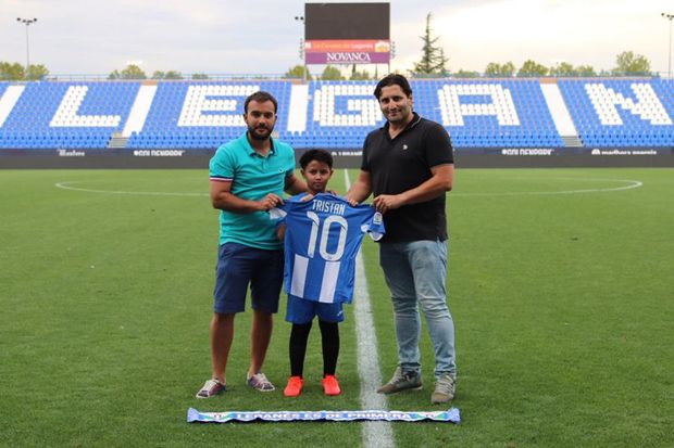 Tristan Alif Resmi Gabung...