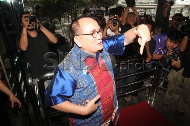 Ruhut Sengaja Tantang...