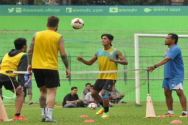Arema Cronus Akan Jadikan...