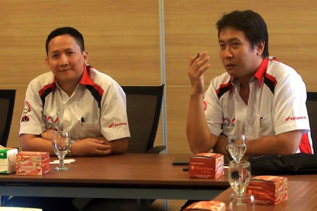 Merek Lain Lesu, Penjualan...