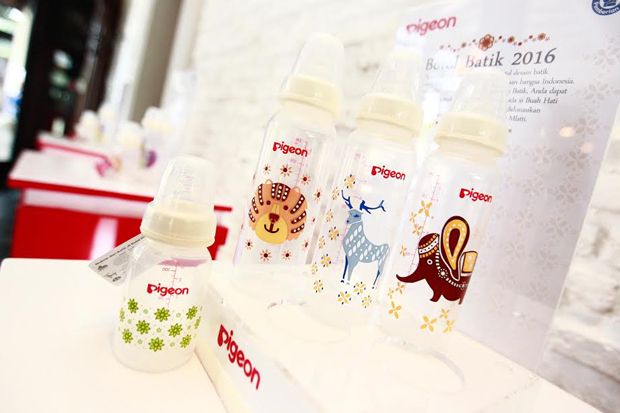 Botol Susu Motif Batik...