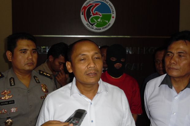 Sering Nyabu, Dalang...