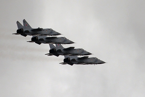 Jet Pencegat Tercepat...
