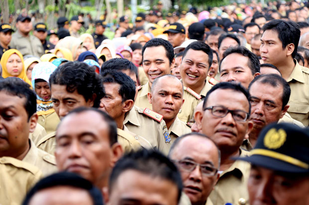 Dukung Tax Amnesty,...