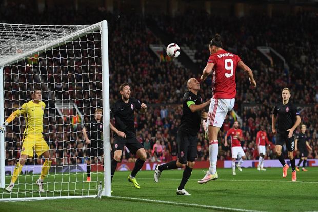 Catat Lucky Seven, Zlatan...