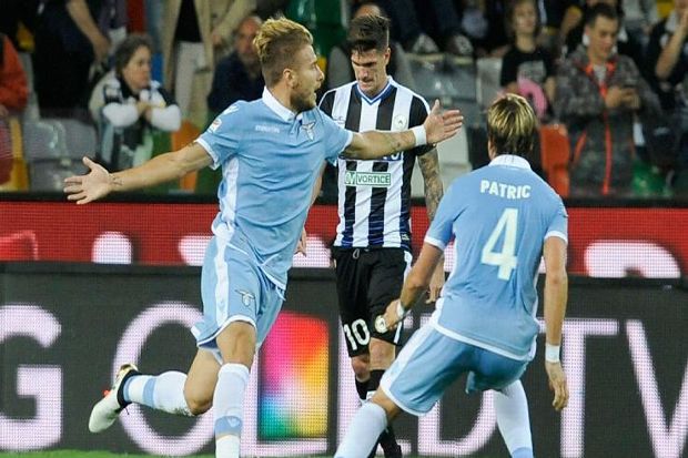 Dibantu Ciro Immobile,...