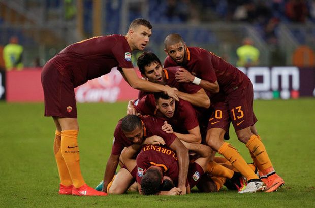 AS Roma Amankan Tiga...
