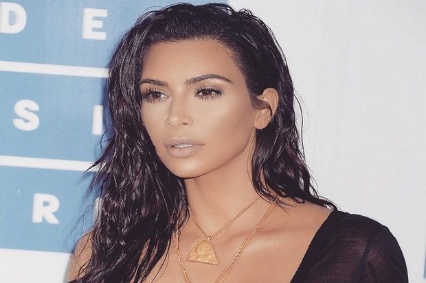 Kim Kardashian Diminta...