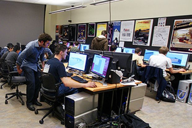 Developer Game Lokal...