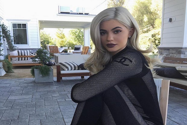 Kylie Jenner Kembali...