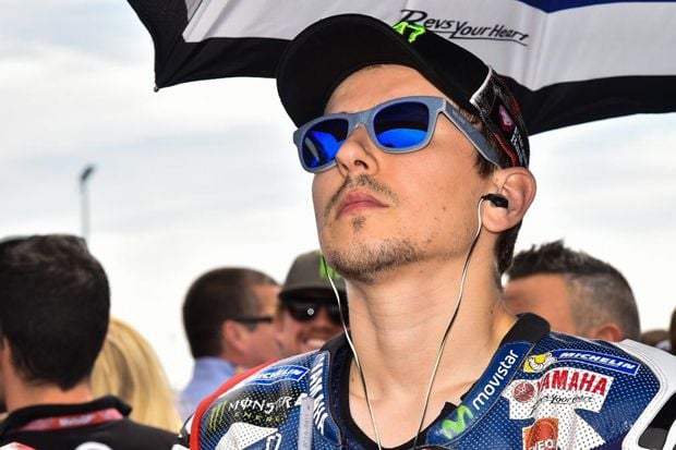 Lorenzo Yakin Sukses...