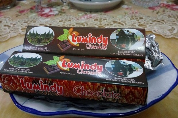 Lezatnya Cokelat Lumindy...