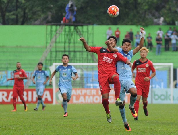 Persela Lamongan Ditahan...