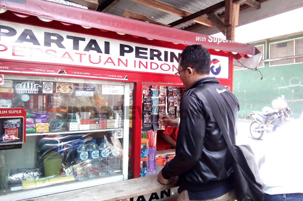 Jualan Pakai Gerobak...