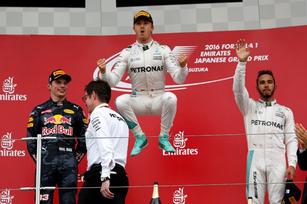 Menang di Suzuka, Rosberg...