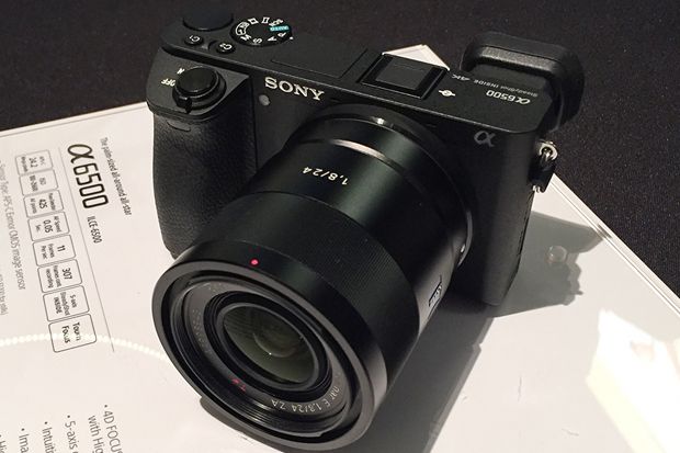 Sony Rilis Kamera Mirroless...
