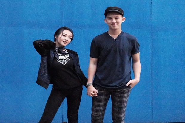 Rini Wulandari dan Jevin...