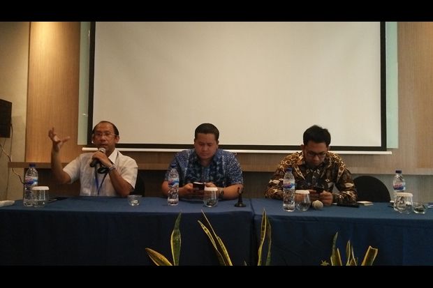 Menteri dan Pimpinan...