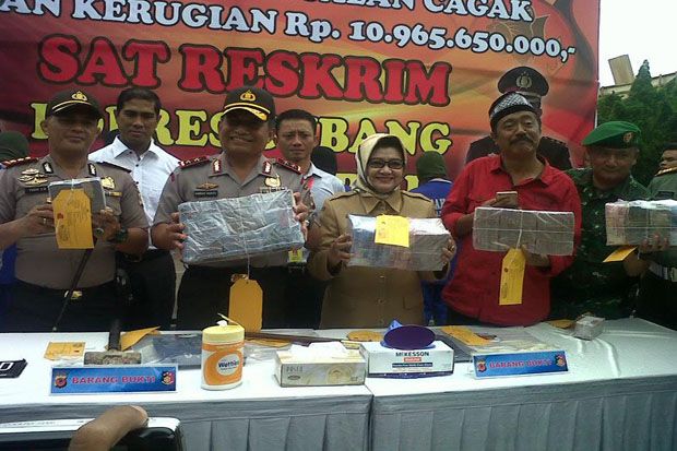 11 Perampok Mobil Pengangkut...