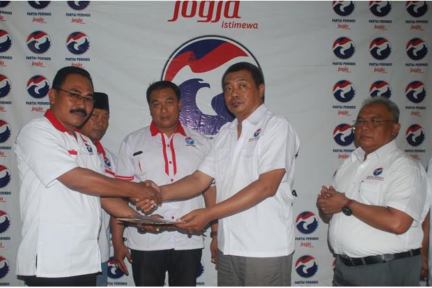 Perindo DIY Serahkan...