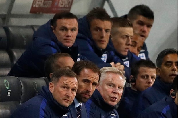 Tanpa Rooney, Inggris...