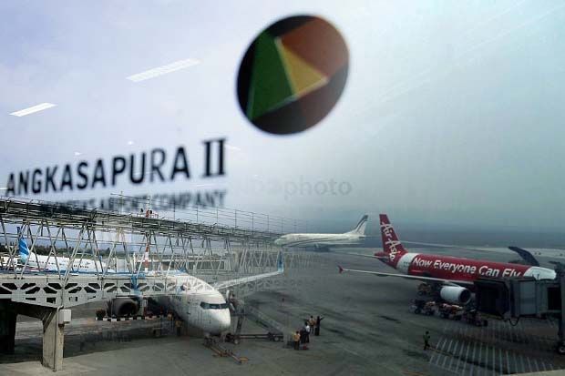 Berbenah, Renovasi Bandara...