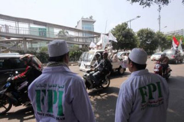 Ratusan Anggota FPI...