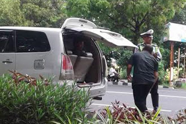 Ganti Pelat Nomor, Mobil...