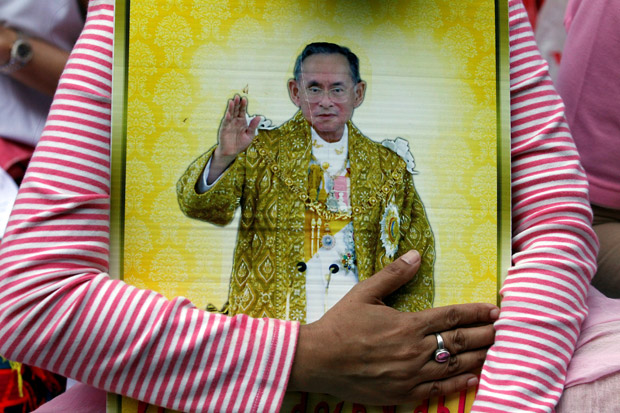 Raja Thailand Wafat,...