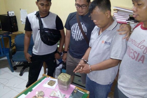 Edarkan Sabu dan Ganja,...