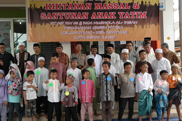 Gelar Sunatan Massal,...