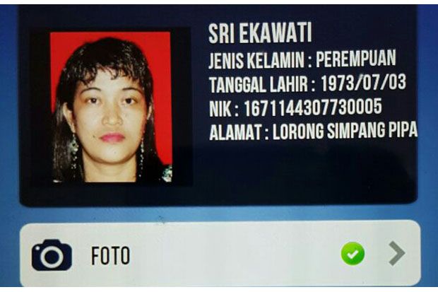Ini Identitas Wanita...