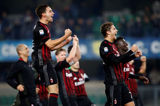 Tembus Tiga Besar, Milan...