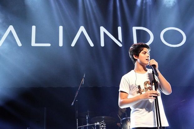 Aliando Syarief Tak...