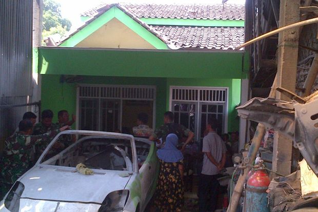 Helikopter Terbang Rendah,...