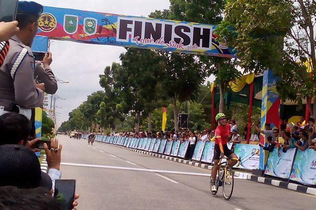 Pembalap Vietnam Kuasai...