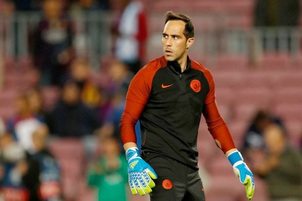 Blunder Claudio Bravo...