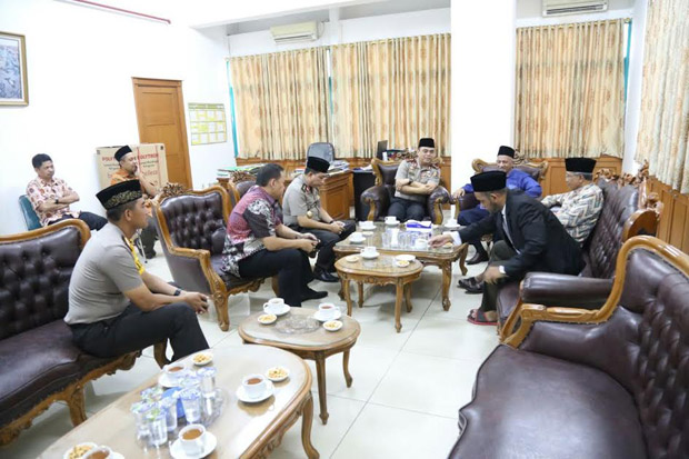 Antisipasi Teror Susulan,...