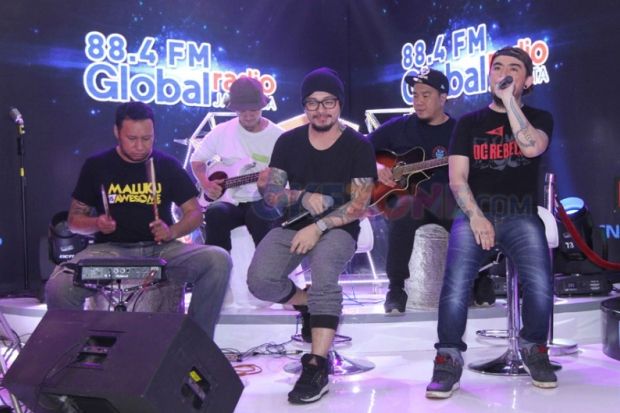 Saint Loco Ajak Pengunjung...