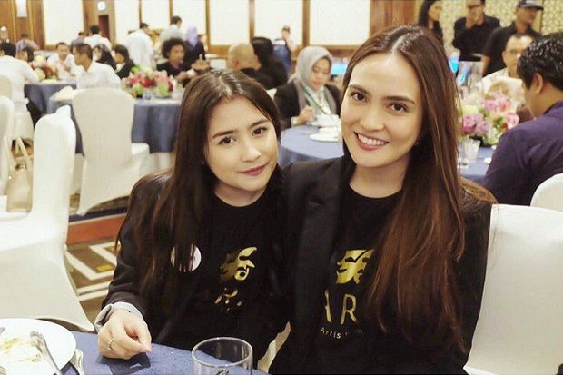 Prilly Latuconsina Jadi...