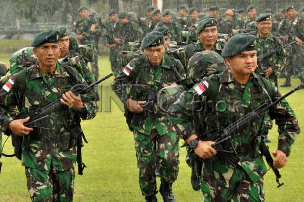 Raider Buru Penembak...