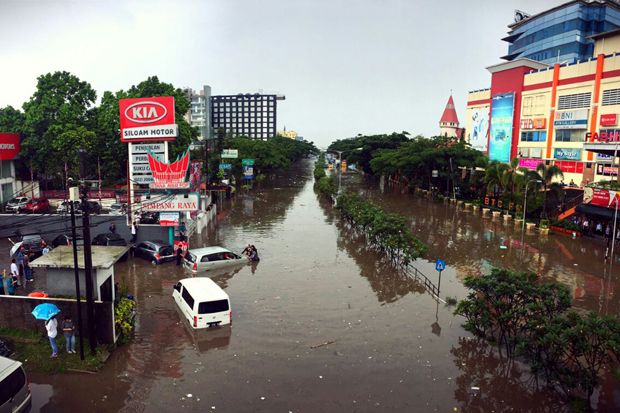 Banjir Rendam Kota Bandung,...
