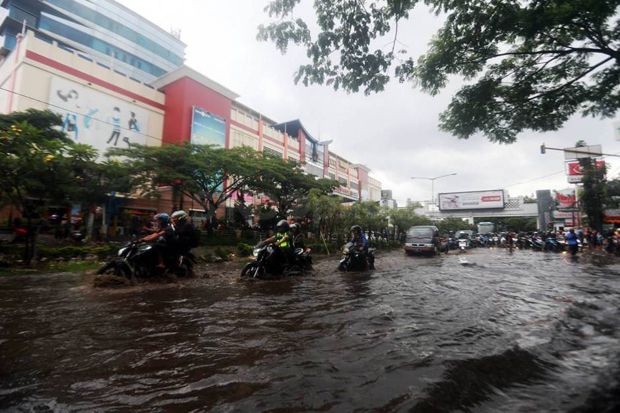 Kerugian akibat Banjir...