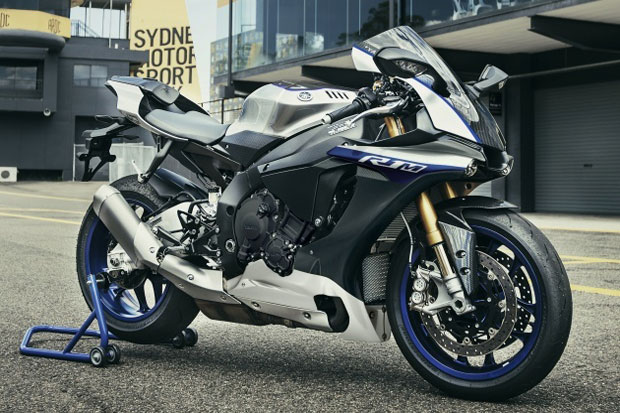 Yamaha YZF-R1 Sabet...