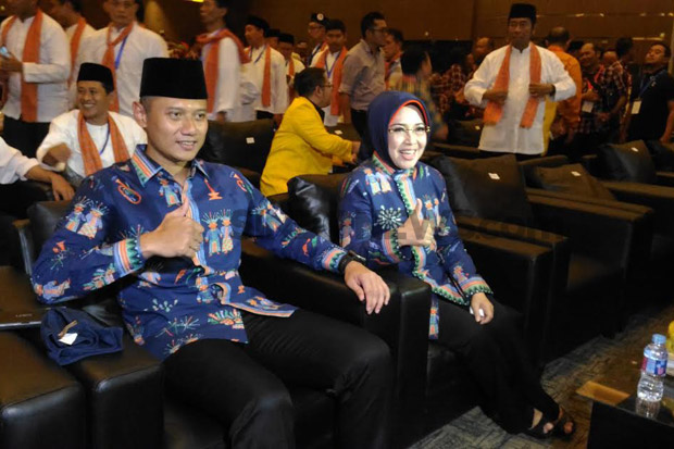 Paslon Agus-Sylvi dan...