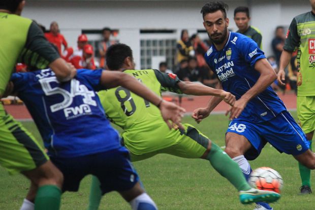 Kutukan Laga Tandang...