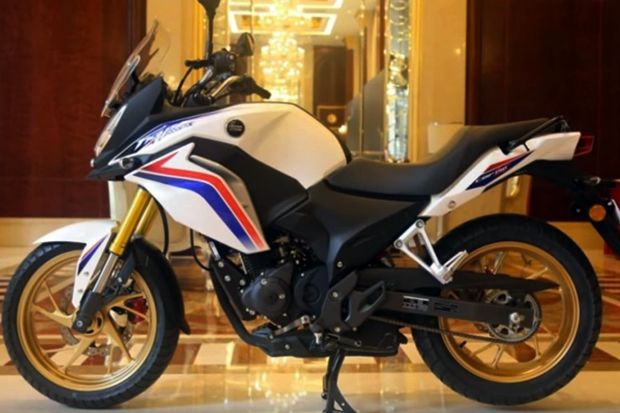 Honda CBF190X Hadir...